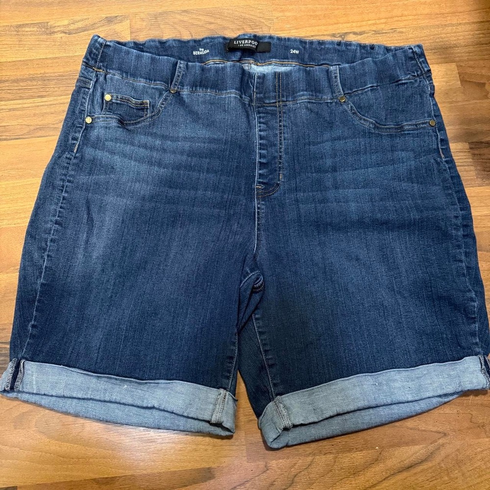 Liverpool Bermuda Jean Shorts Size 24W - Picture 1 of 4